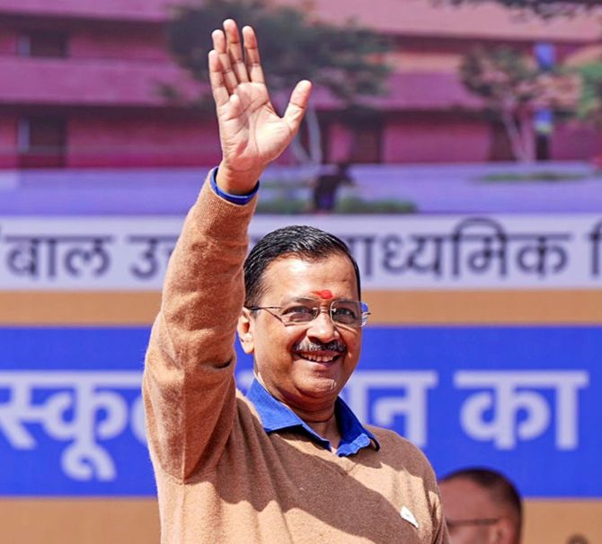 Arvind Kejriwal: की विश्वास प्रस्ताव, दिल्ली में राजनीतिक उतार-चढ़ाव